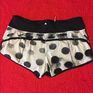 Lululemon run speed short size 6